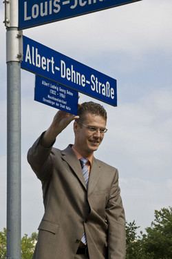 Straßenschild Albert-Dehne-Straße